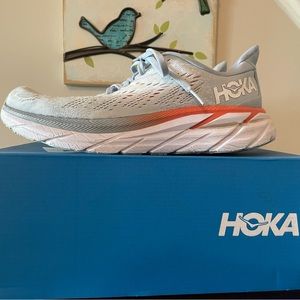 Hoka Clifton’s 8.5 W